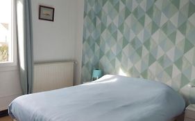 Chambre Dans Villa Proche Des Universites